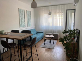 Zeus Apartment